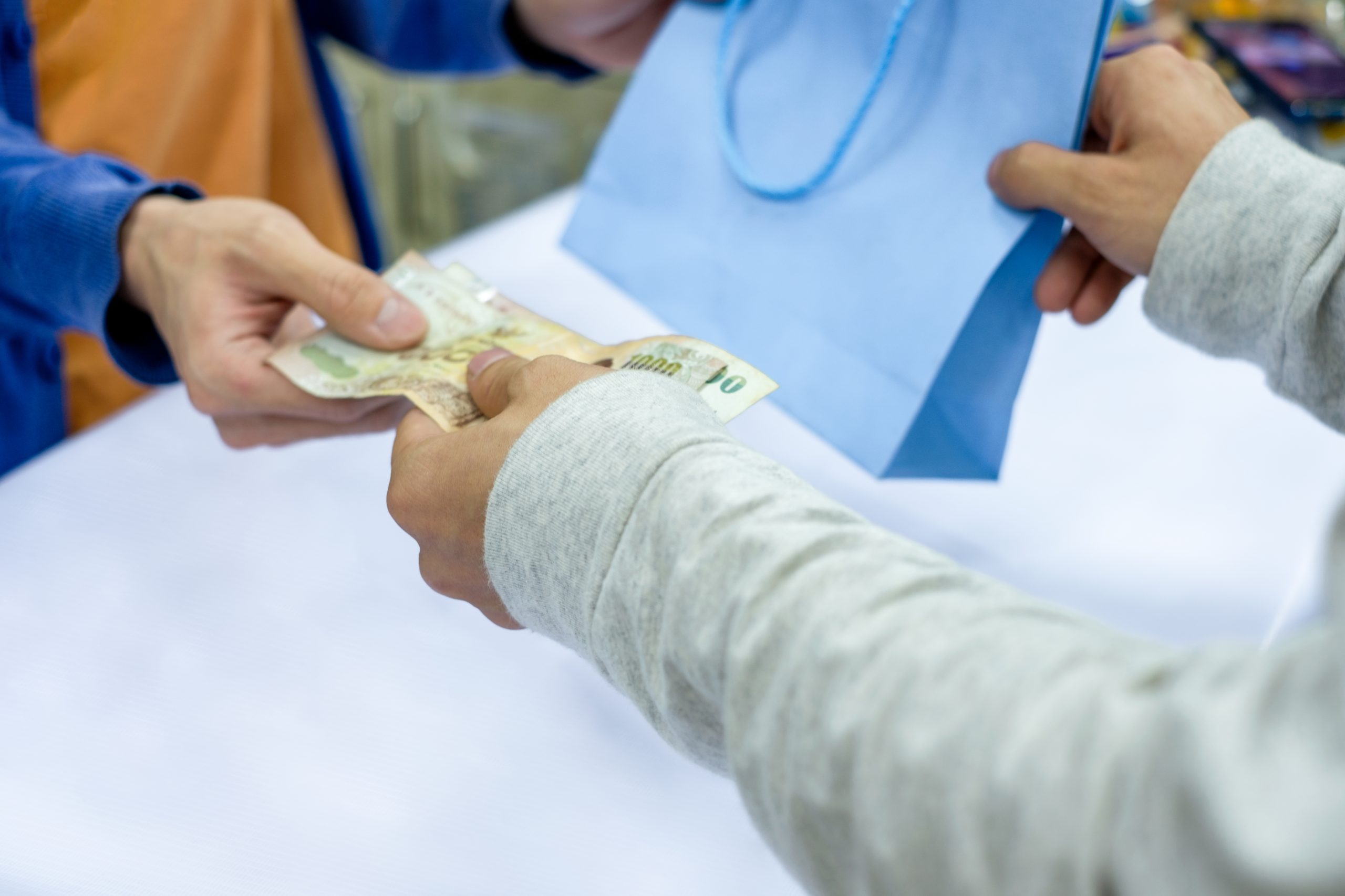 Pago en efectivo al realizar una compra